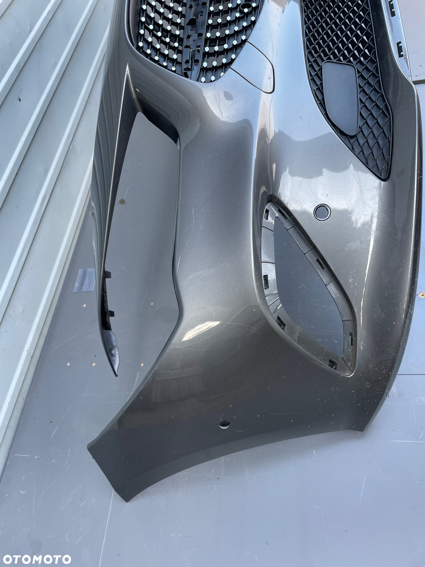ZDERZAK  GRILL MERCEDES CLA W118  KRATKI 18- - 15