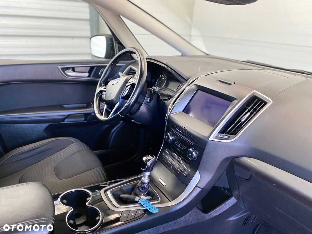 Ford S-Max 2.0 EcoBlue Titanium - 12