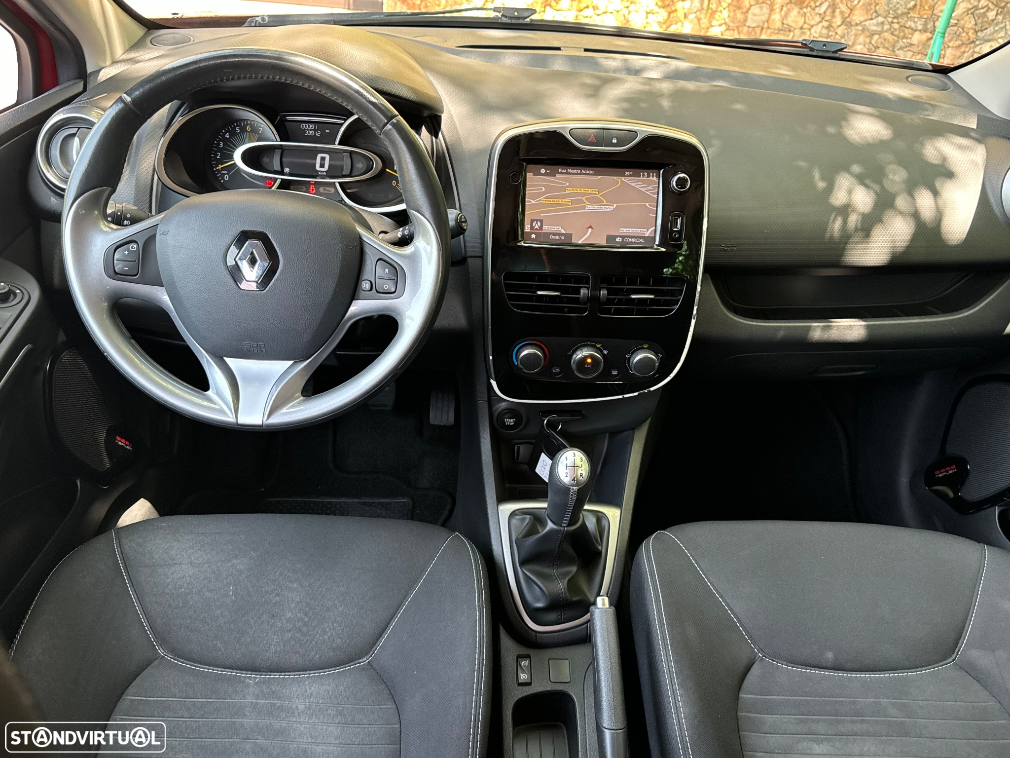 Renault Clio 0.9 TCE Limited - 15