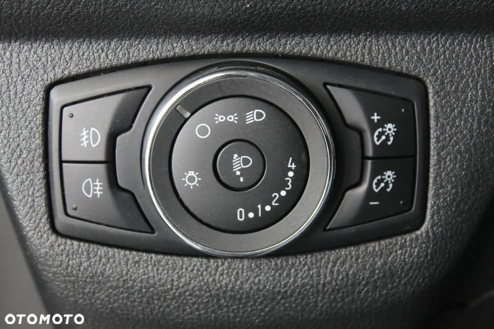 Ford Tourneo Courier 1.5 TDCi Trend - 23