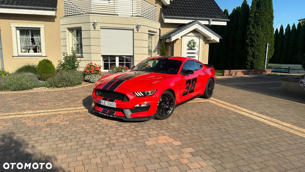 Ford Mustang Shelby GT500 - 3