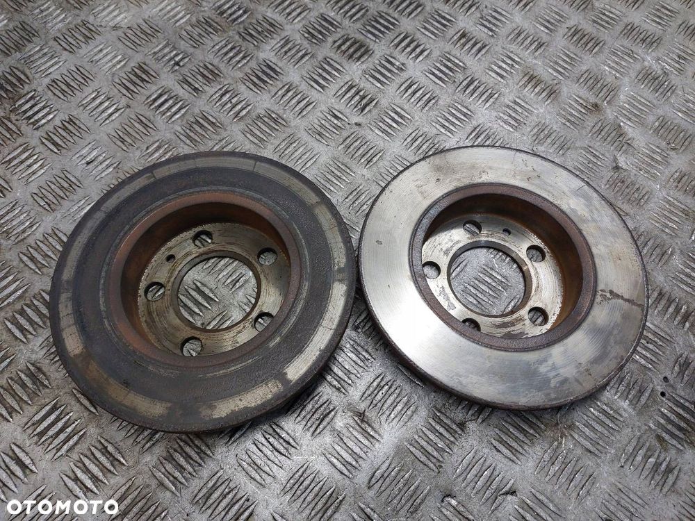 TARCZE HAMULCOWE TYŁ + KLOCKI + ZACISKI VOLKSWAGEN GOLF IV OCTAVIA I - 3