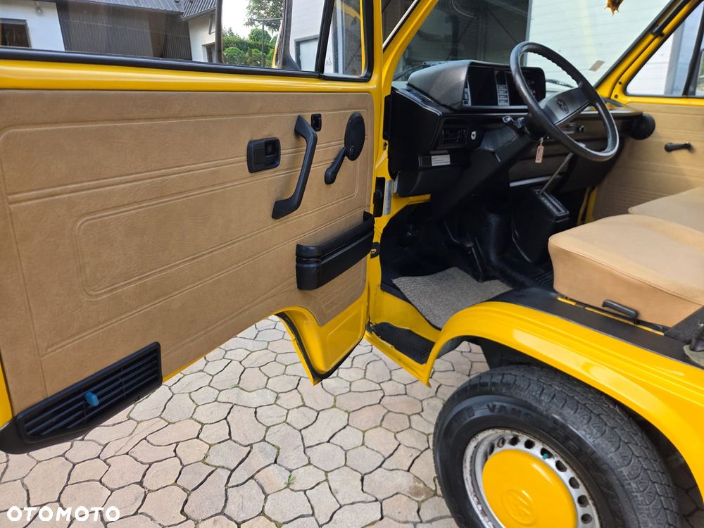Volkswagen Transporter - 17