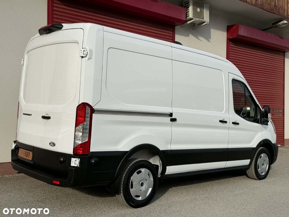 Ford Transit - 25