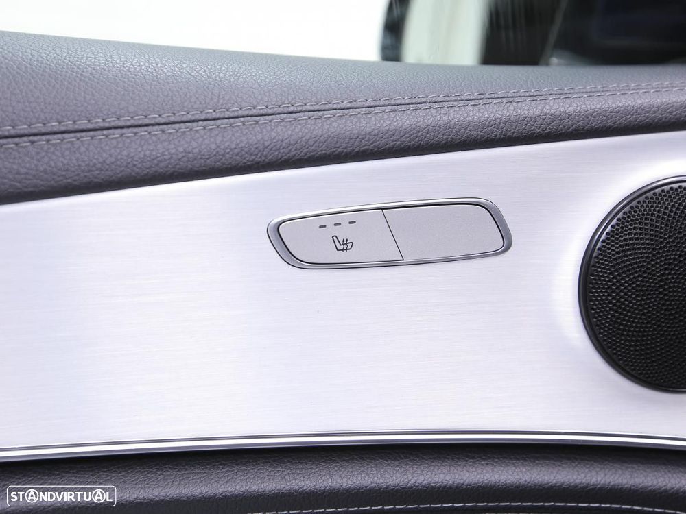 Mercedes-Benz E 220 d AMG 7L - 13