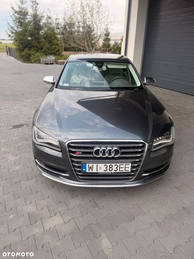 Audi S8 - 5