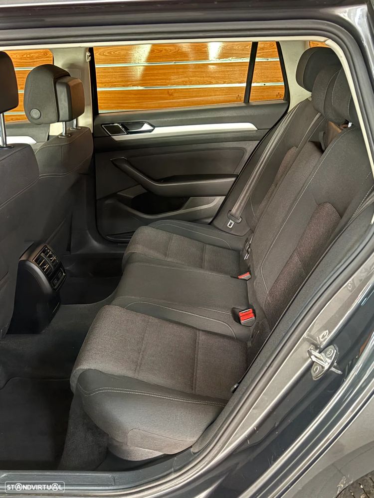 VW Passat 2.0 TDI Confortline DSG - 13