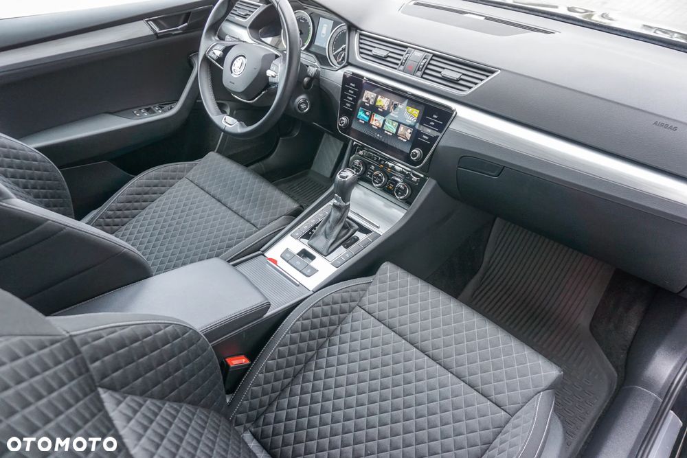 Skoda Superb 1.4 TSI Plug-In Hybrid Ambition DSG - 35