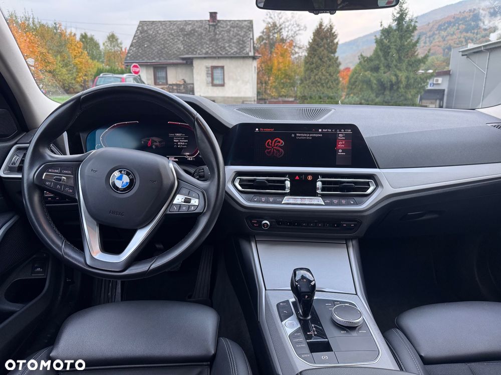BMW Seria 3 320d xDrive Sport Line Shadow sport - 16