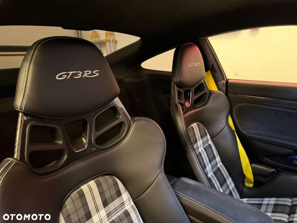 Porsche 911 - 23