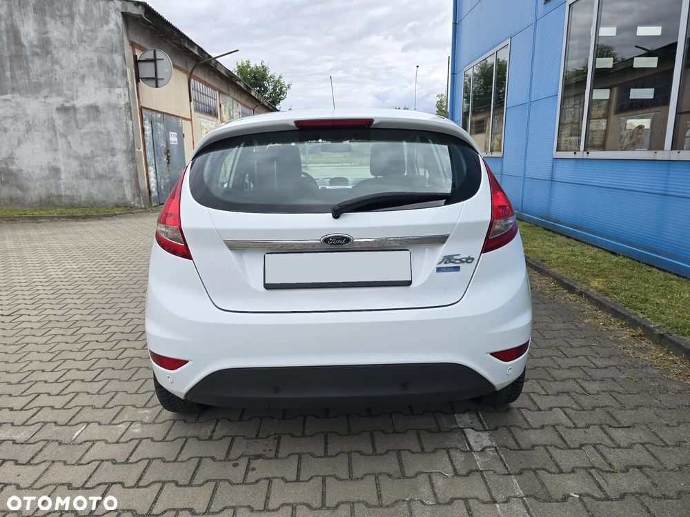 Ford Fiesta 1.25 Titanium - 10