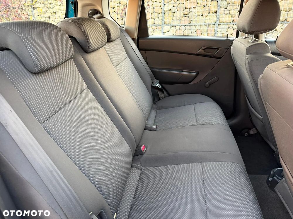 Chevrolet Aveo 1.2 16V Base - 29