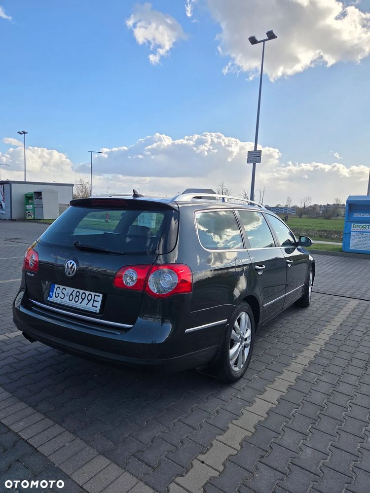 Volkswagen Passat 2.0 TDI DPF Comfortline DSG - 1