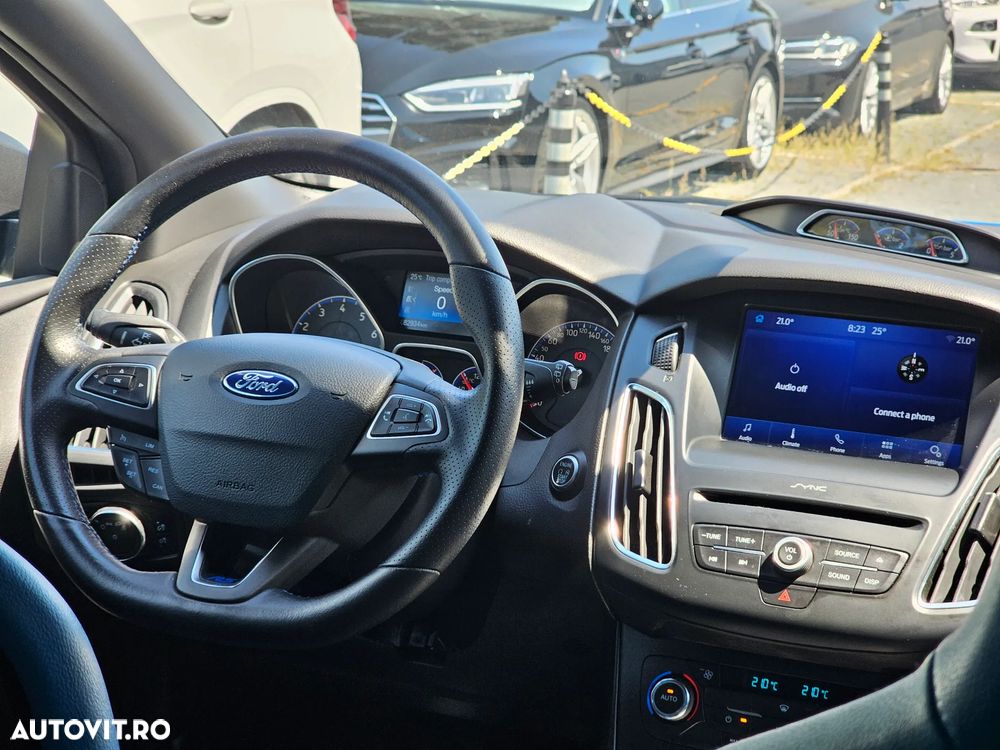 Ford Focus 2.3 EcoBoost S&S Allrad RS Blue & Black - 11