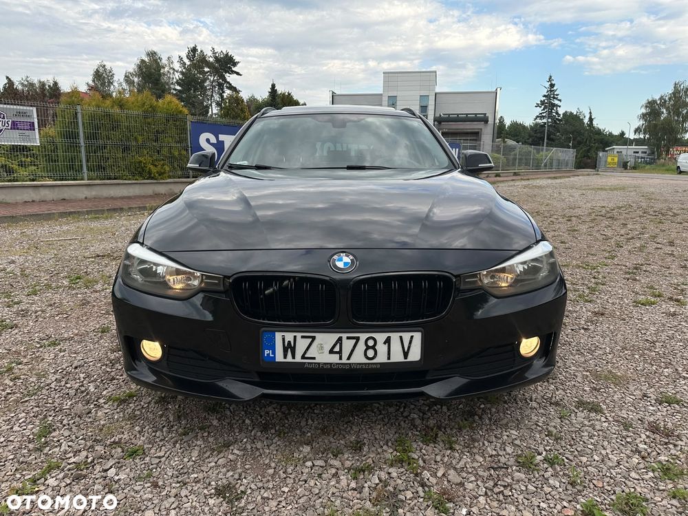 BMW Seria 3 318d Luxury Line - 3