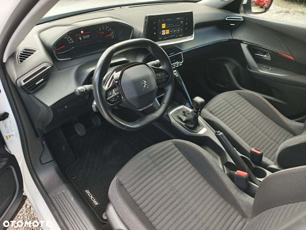 Peugeot 2008 BlueHDi 100 Active - 11