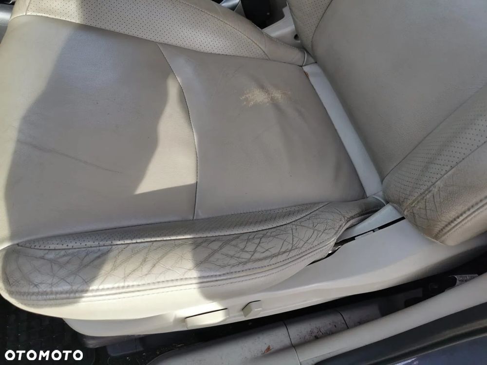 Mitsubishi Outlander 2.0 DID Instyle NAVI - 9