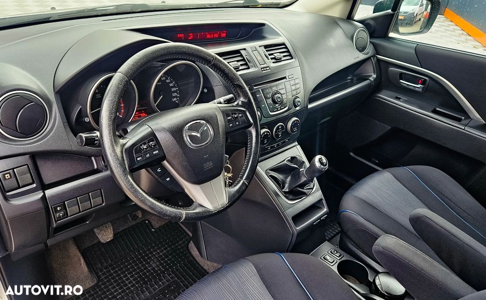 Mazda 5 - 10