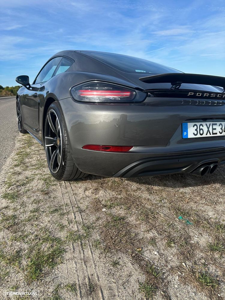 Porsche 718 Cayman - 28