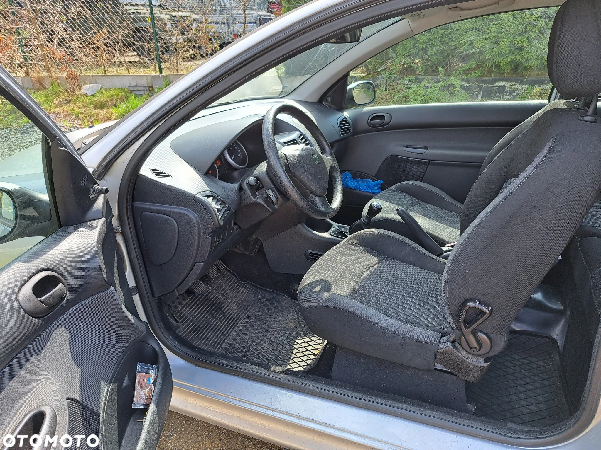 Peugeot 206 - 8