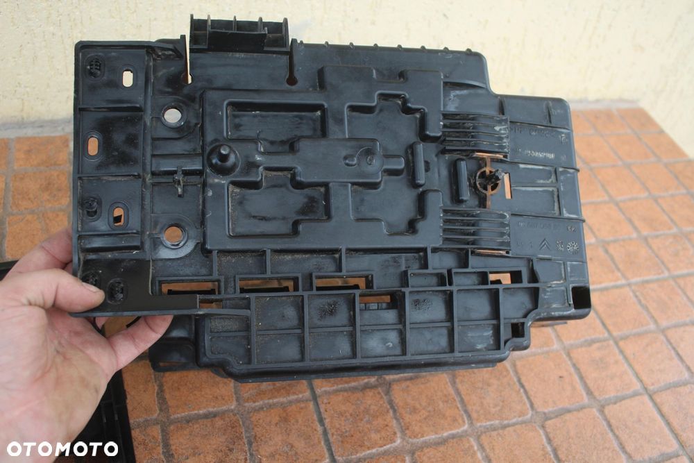PODSTAWA OBUDOWA AKUMULATORA CITROEN C3 I 9656705880 - 6