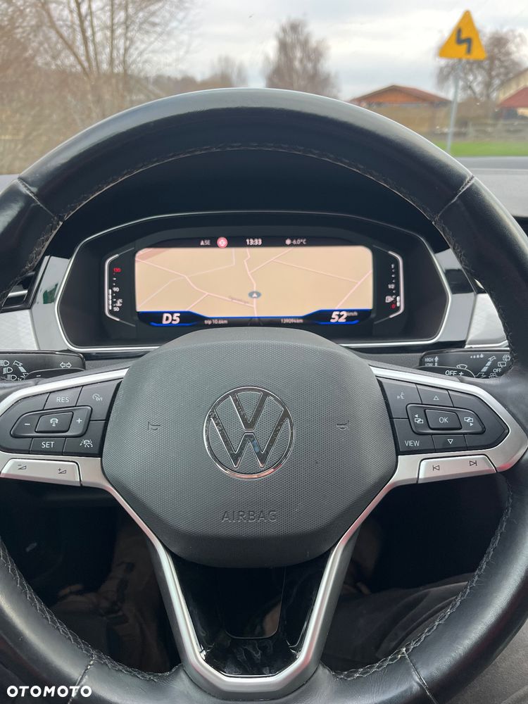 Volkswagen Passat 2.0 TDI SCR DSG Comfortline - 22