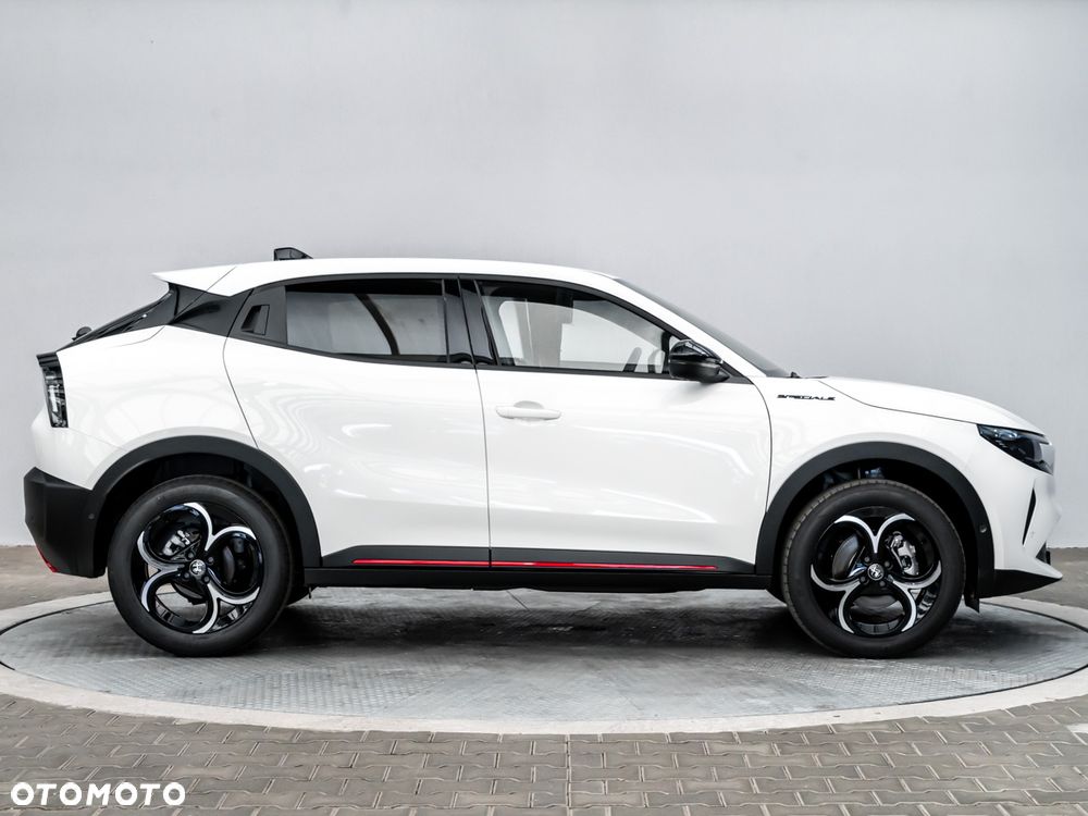 Alfa Romeo Junior ver-1-2-mhev-ibrida-q4-edct - 8