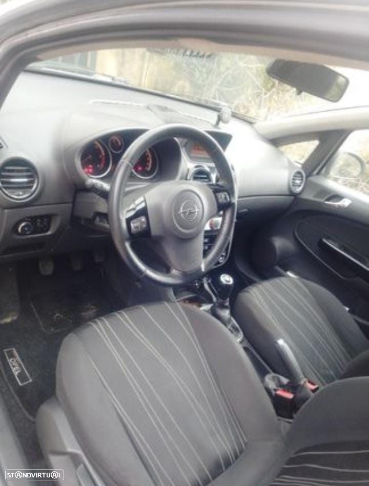 Opel Corsa - 2
