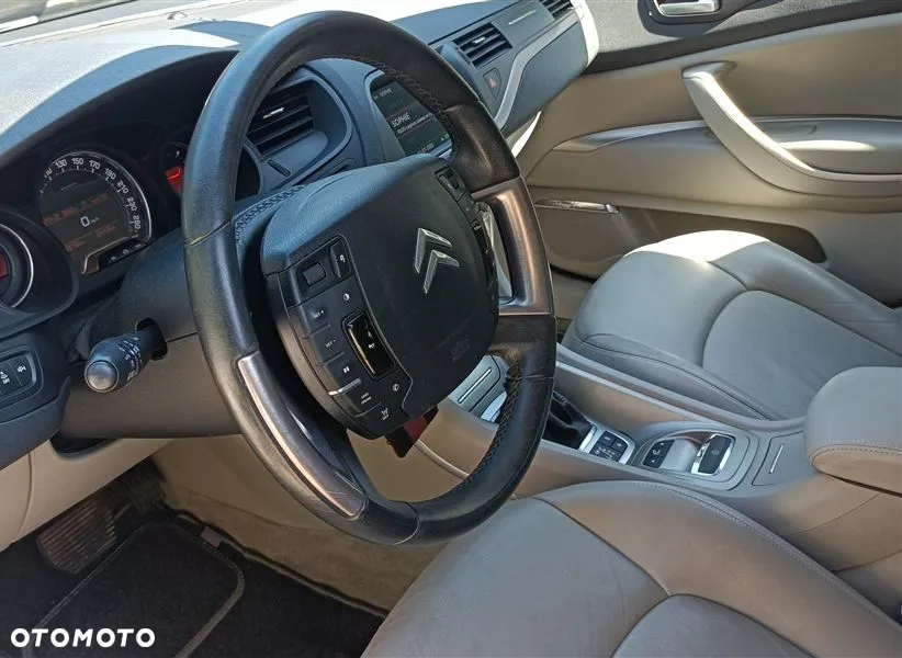 Citroën C5 3.0 HDi V6 Exclusive - 24