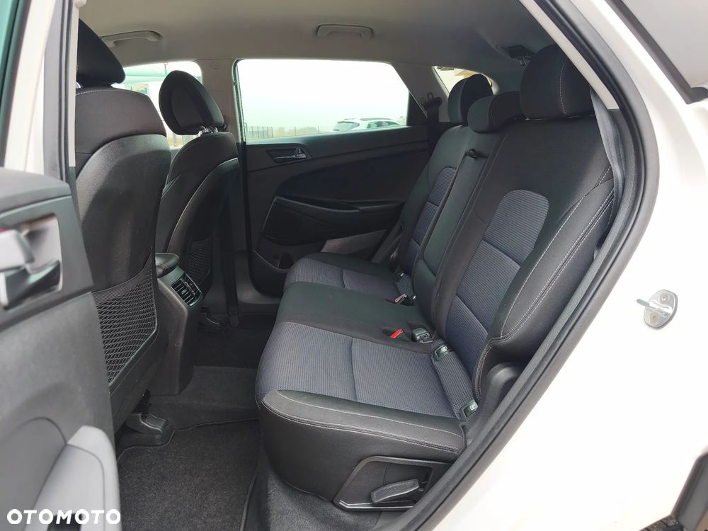 Hyundai Tucson blue 1.6 GDi 2WD Navi - 22