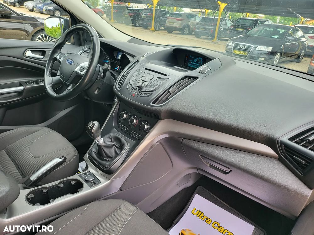 Ford Kuga 1.5 EcoBoost 2x4 Business Edition - 11