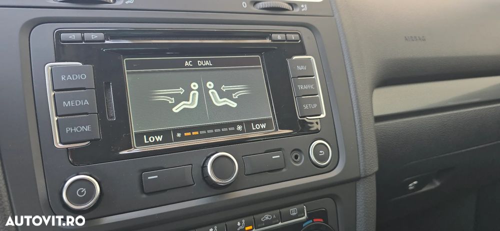 Volkswagen Golf 1.4 TSI DSG Style - 23