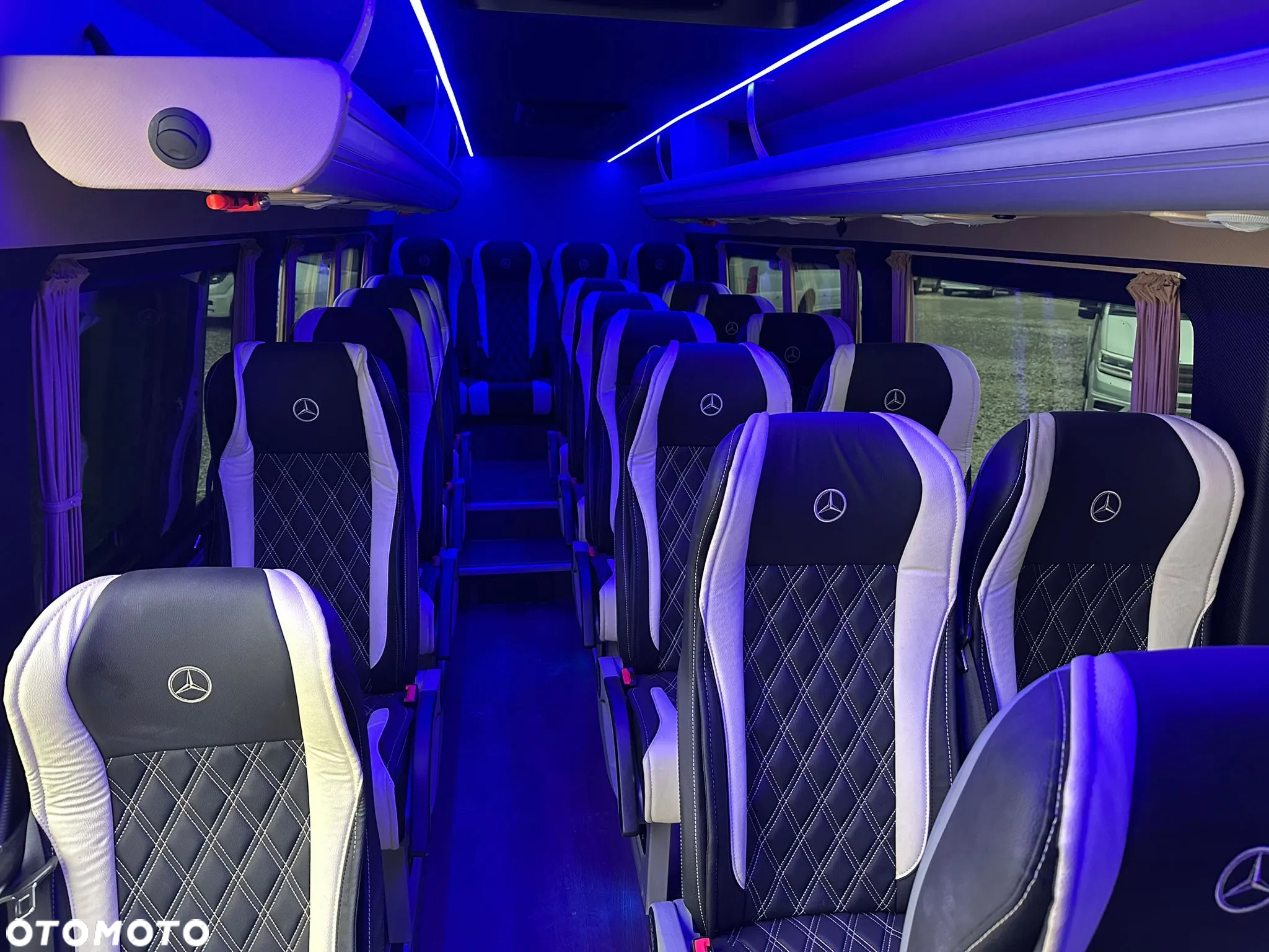 Mercedes-Benz Sprinter 519 - 18
