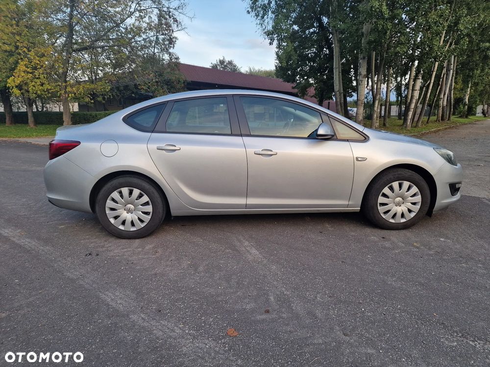 Opel Astra IV 1.4 T Active EU6 - 9