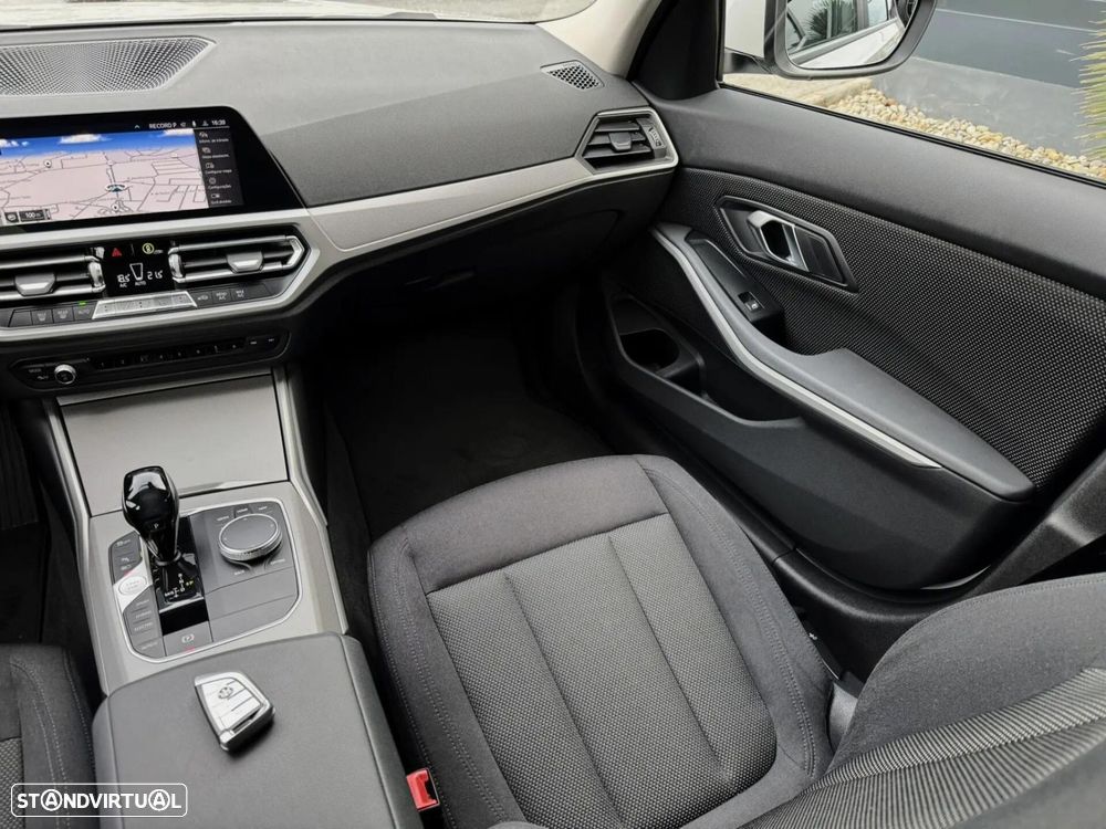 BMW 330 e Corporate Edition Auto - 22