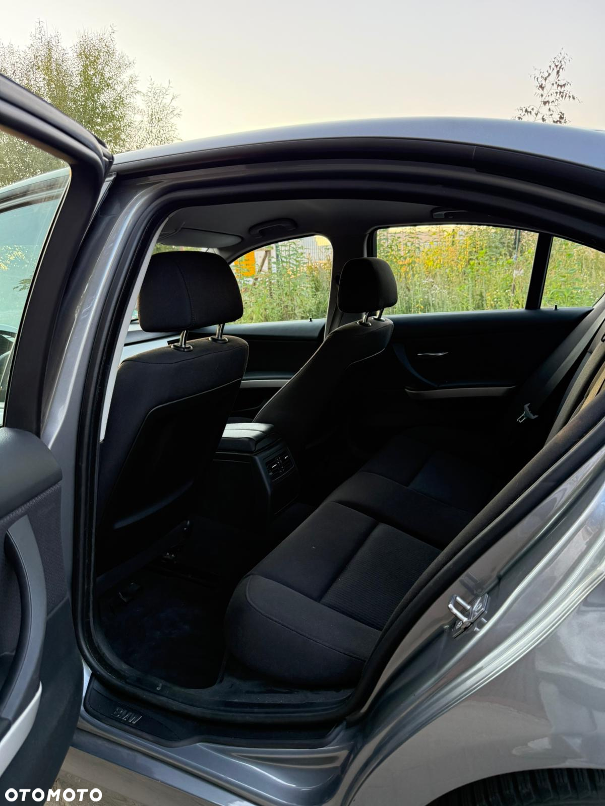 BMW Seria 3 318i - 25