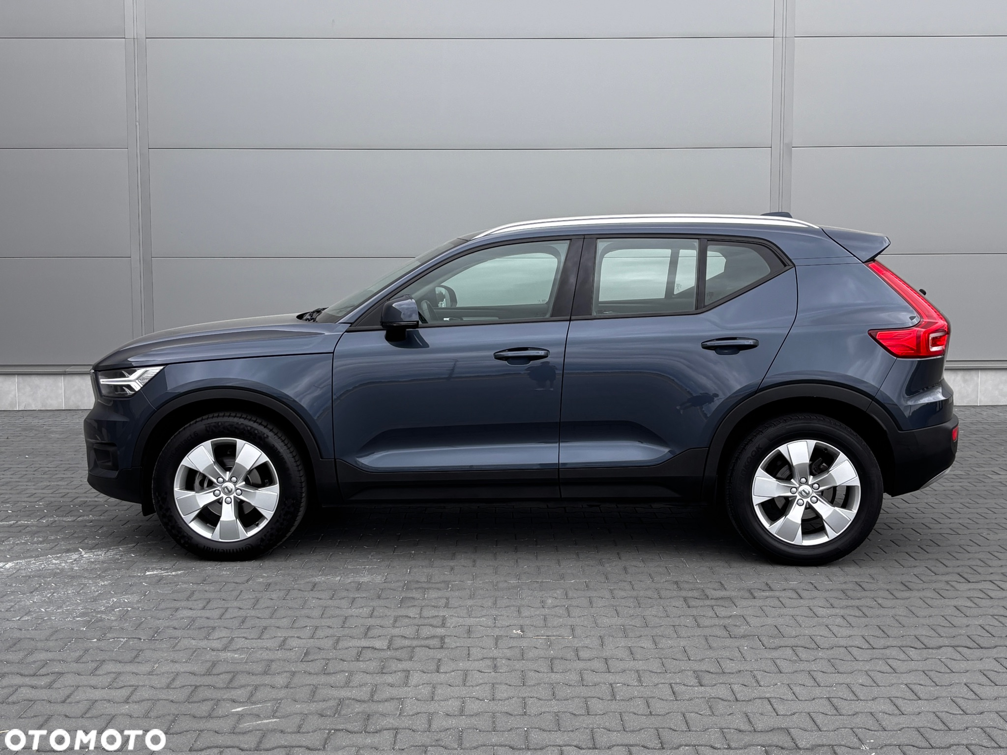 Volvo XC 40 T3 Geartronic Momentum Pro - 5
