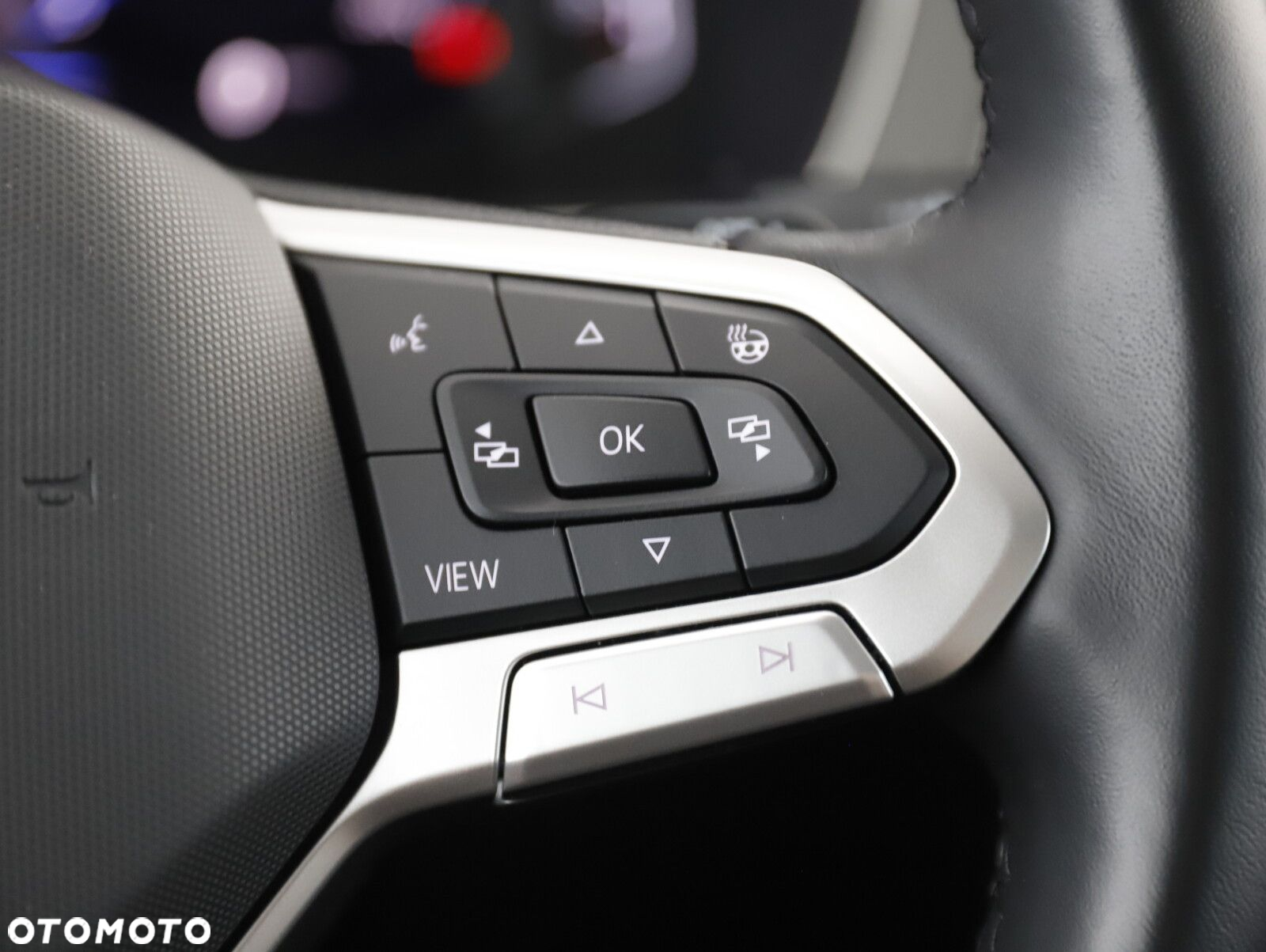 Volkswagen Passat - 16