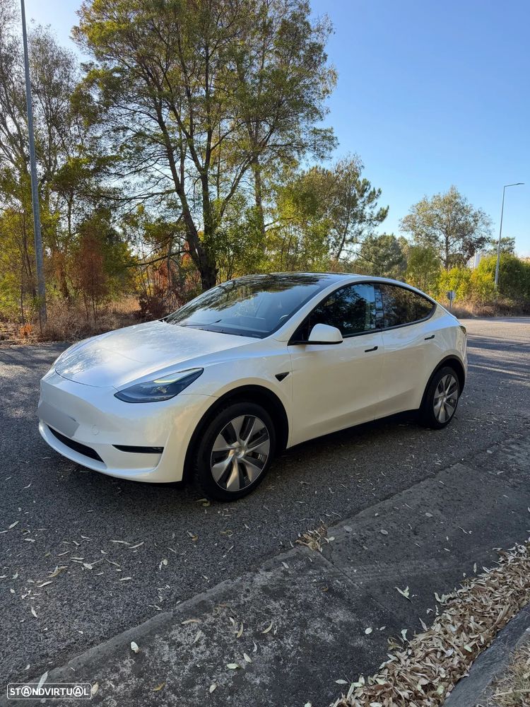 Tesla Model Y 2023 photo 4