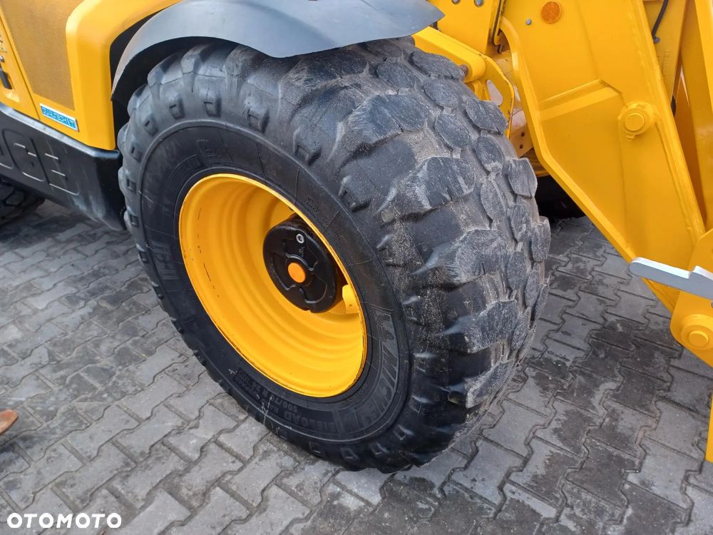 JCB 542-70 Agri Super - 8