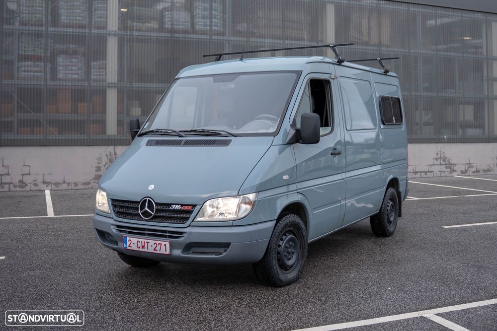 Mercedes-Benz Sprinter - 1