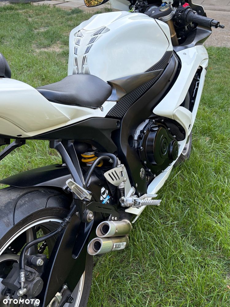 Suzuki GSX-R - 7