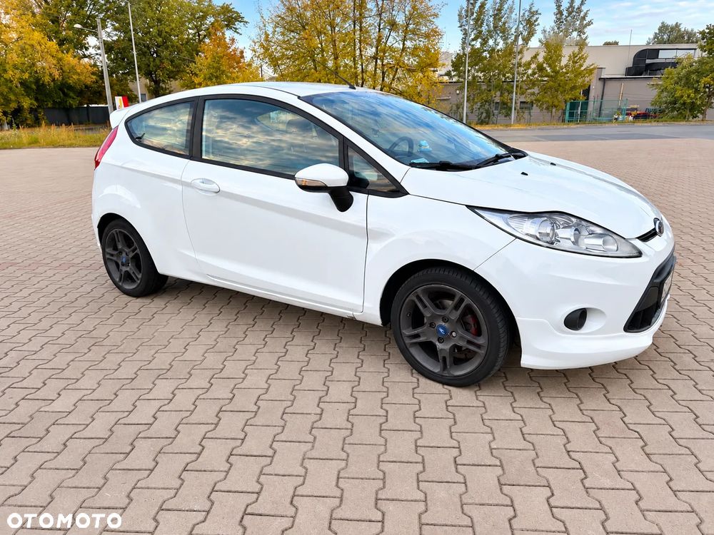 Ford Fiesta 2011 photo 5
