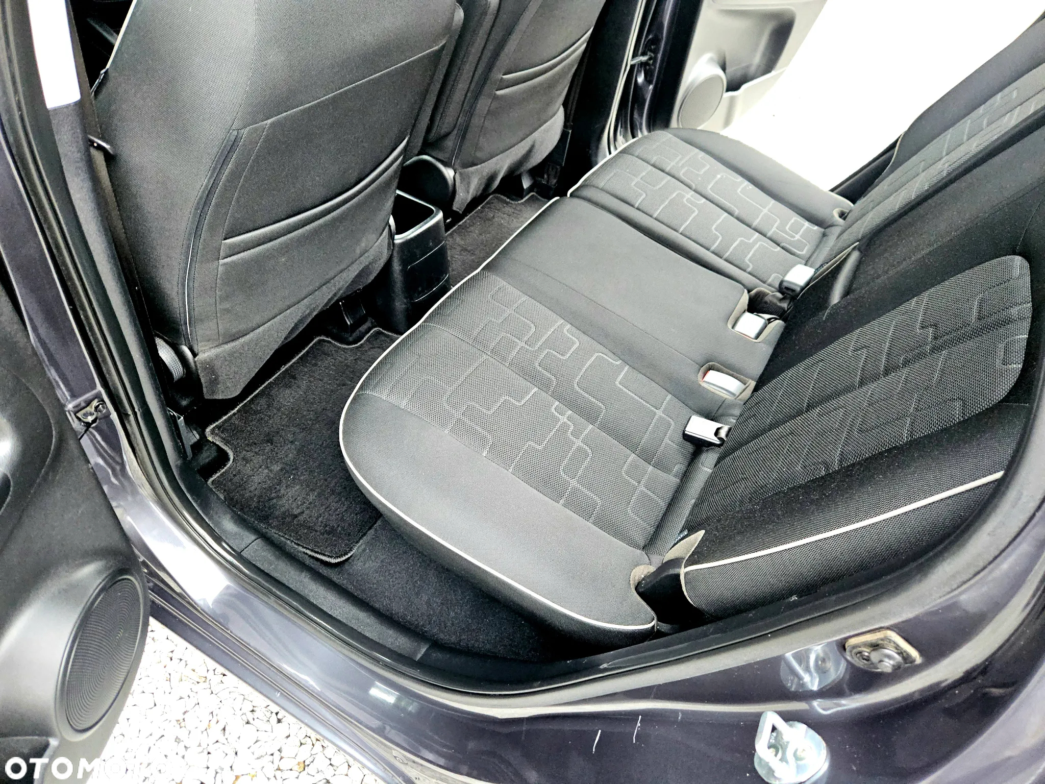 Kia Venga 1.6 CRDi 128 Fifa World Cup Edition - 21