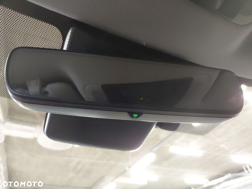 Toyota Corolla 1.8 Hybrid Style - 26