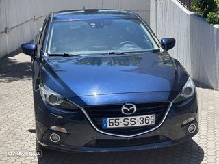 Mazda 3 1.5 Sky-D Excellence Navi