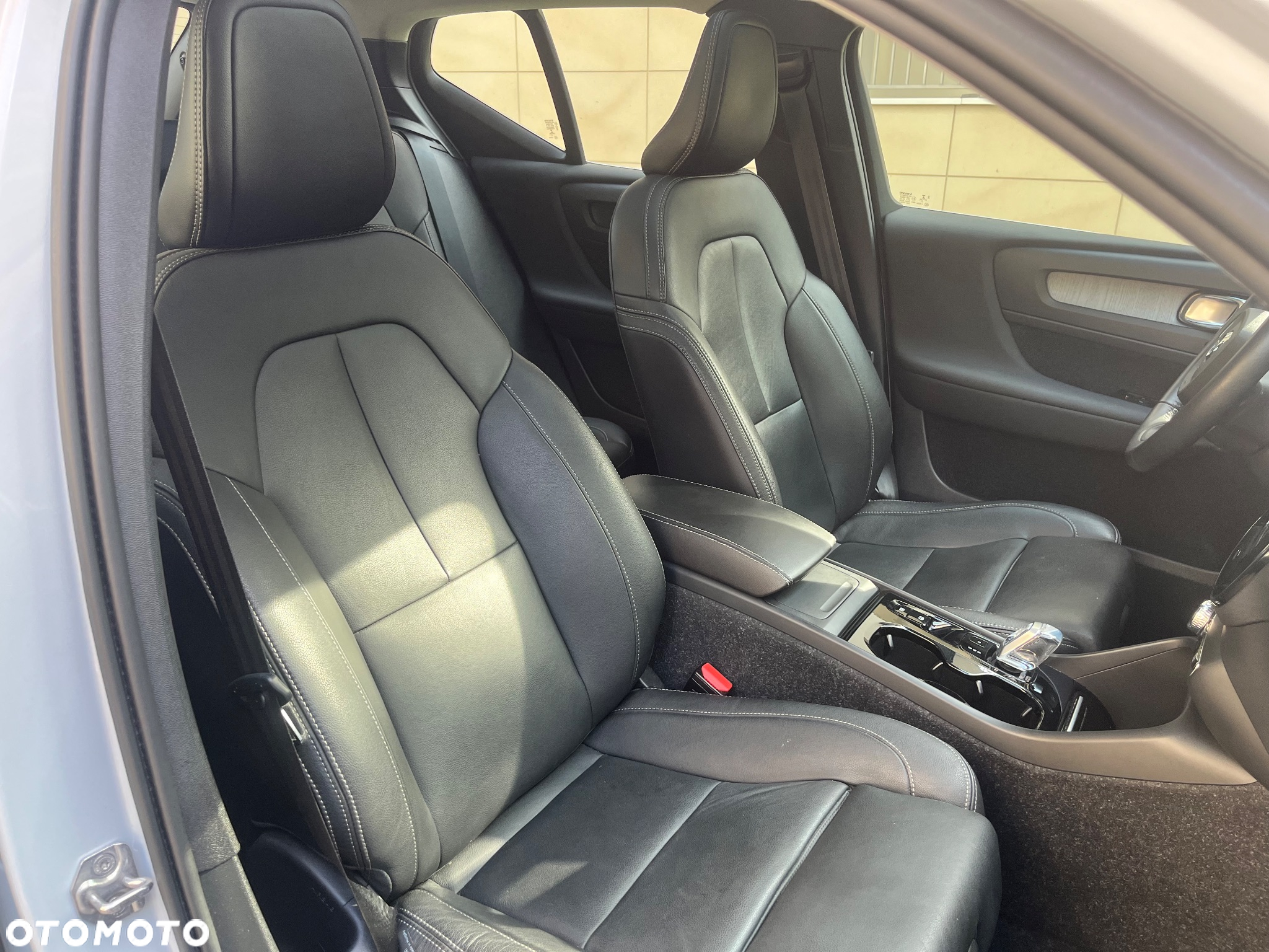 Volvo XC 40 T4 AWD Inscription - 9