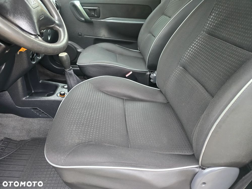 Peugeot Partner Kombi 110 Premium - 21