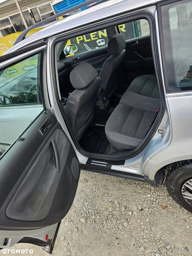 Volkswagen Passat - 14