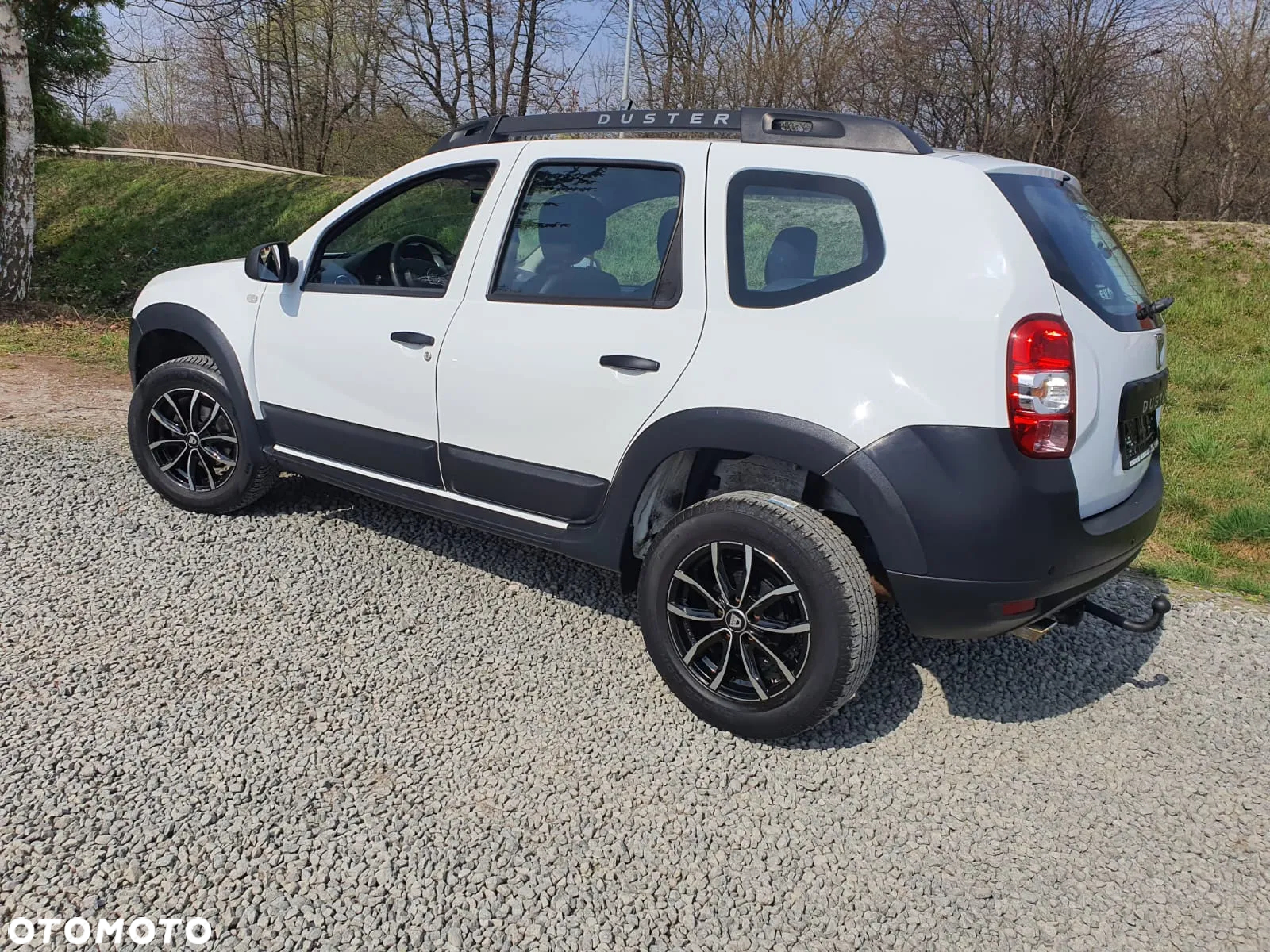 Dacia Duster SCe 115 4x2 Celebration - 8